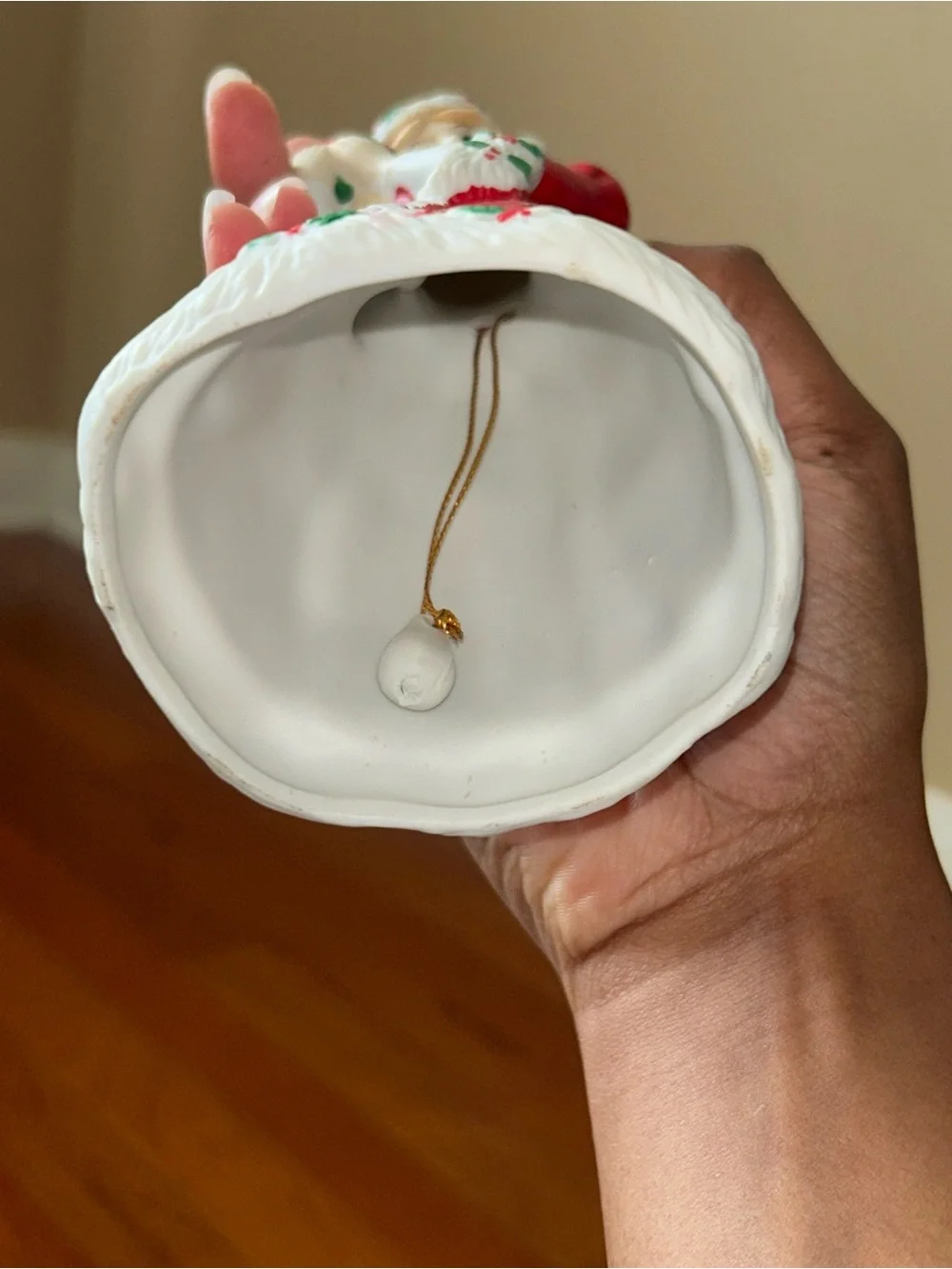 Vintage House Of Lloyd Christmas Around The World Christmas Caroler Bell 1989